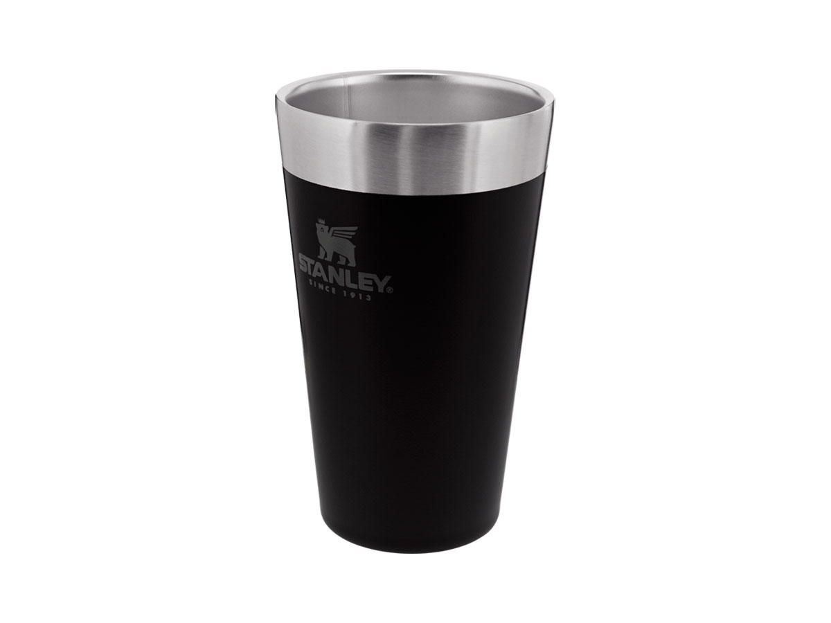 0108678_stanley-adventure-stacking-beer-pint-16oz-470ml-matte-black-pebble Stanley ADVENTURE Bierbecher 470ml Schwarz – Bild 1